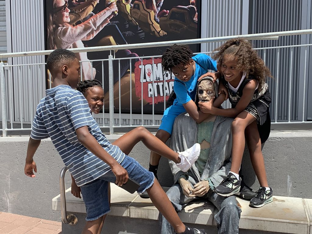 hiddengyms1's tweet photo. Scared of missing out on our next Cross Culture program? Message us today to find out how you can participate in the festivities! #hiddengyms #crossculturesports #raptors #kawhi #basketball #gemsingyms #toronto #pittsburgh #wethenorth #inkdivision #niagrafalls https://t.co/C7JdzwCVnw