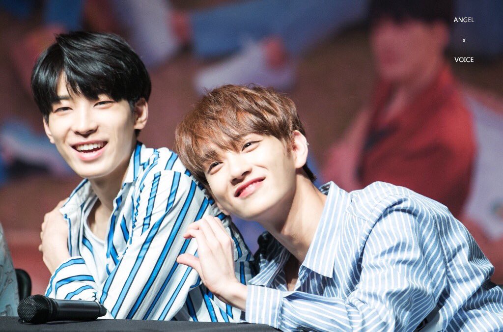 feat. Shua hyung! give him some love nonu :<  #MGMAVOTE  #SEVENTEEN    @pledis_17