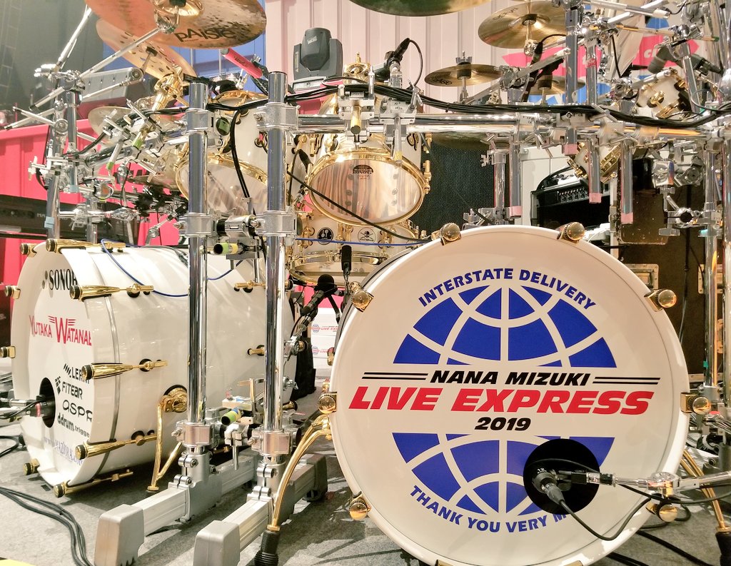 Yutaka_w_drum's tweet photo. NANA MIZUKI LlVE EXPRESS 2019
神戸2日間お疲れさまでした。
ほぼ全開の叩きっぱなしメニュー
楽しんでますよ-
松永さんと写真はNo.1さん撮影です💓
次週ホールver.もよろしく✌️
#LIVE_EXPRESS
#SONOR #paiste #aspr #LERNI #fitear #ddrumtrigger #MAZIORA https://t.co/ChJtdq7syS
