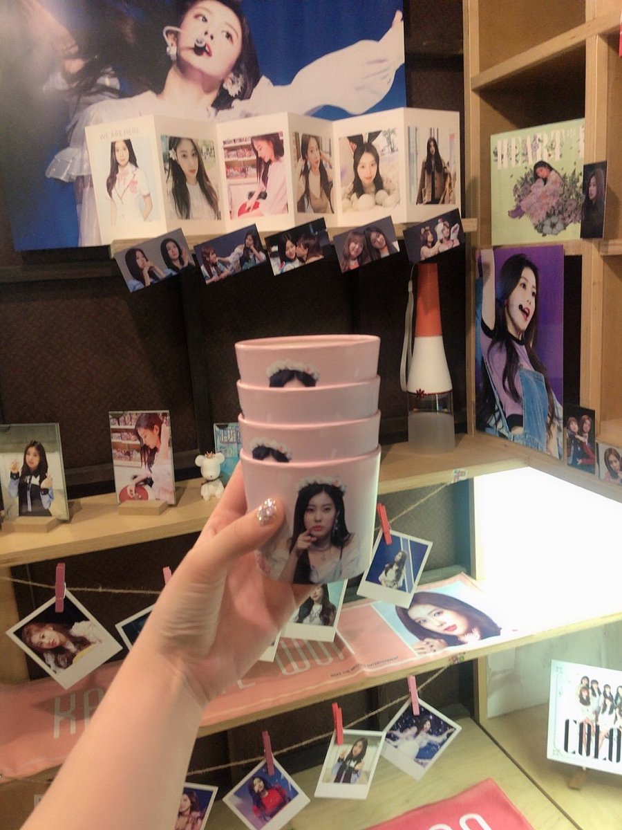 onlyyoo11's tweet photo. 옴총 예쁘고 밀크티는 맛있던 카페 크레오! #축하해너의여름 #카페크레오 #Lovehyewonday #saranghyewonday https://t.co/NstshFR26o