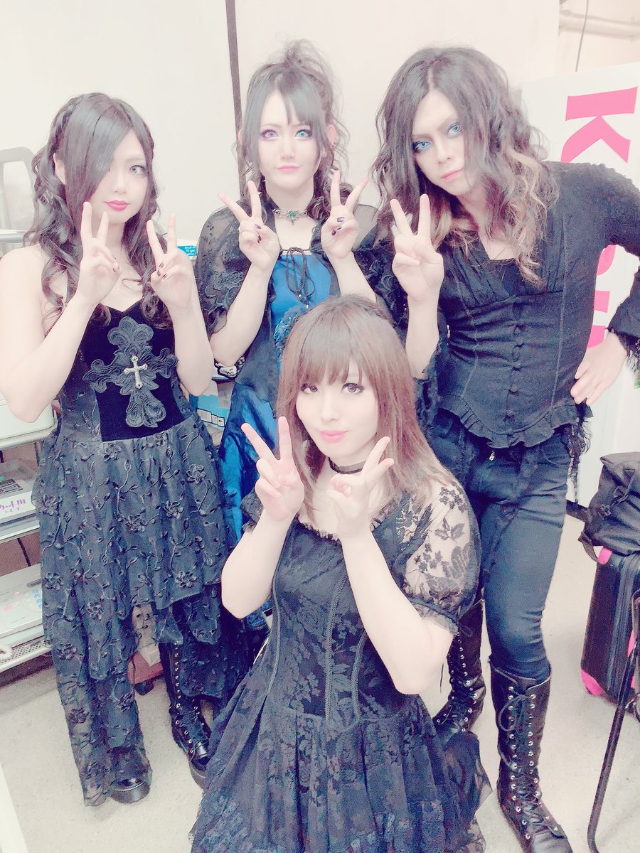 Magistina Saga 7 7 吉祥寺crescendo 1 イリジスタブル 2 Alkanet 3 新曲04 タイトル未定 Mc 4 Deep Affection 5 Liberate 6 Cloudy Swan 7 Persona