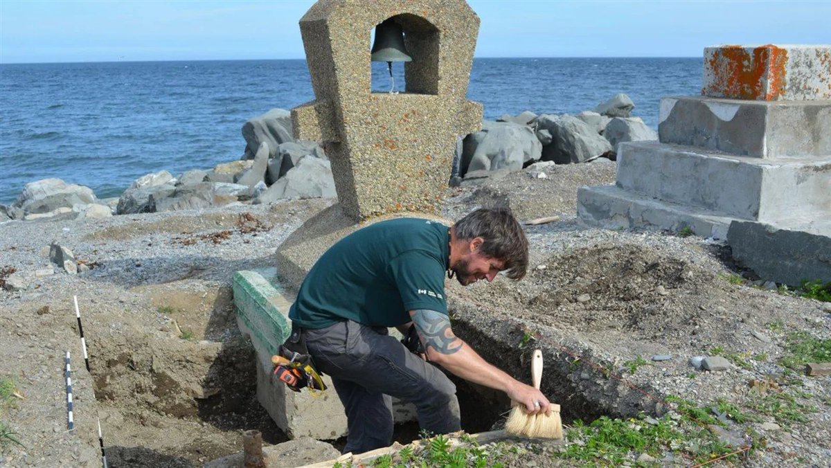 EvelyneFerron's tweet photo. #histoire #Gaspésie #Irlandais #Carricks
En lien avec la chronique de ce matin sur la tragédie du Carricks @dessinemoi
Les fouilles sur la plage de Cap-Des-Rosiers, Grosse-Île, La cloche et le phare de Cap-des-Rosiers (mes photos) https://t.co/7o1xRwn2LX
