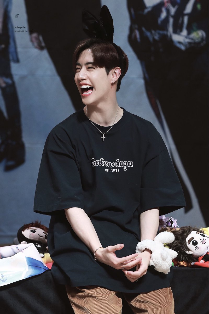 Good night. 
When you wake up it’ll be a brand new day☀️
We got your back💚
@mtuan93