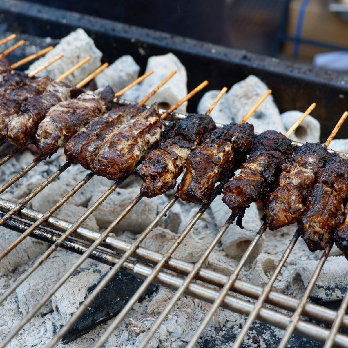 MeatopiaUK's tweet photo. We are feeling so lucky to have Michelin-starred Malcolm Lee and the @candlenutsg team here. His pork shoulder, marinated in bauk keluak (a fermented Asian nut) with anchovy and chilli sambol has been a GAME CHANGER. Hats off, guys. #GuinnessXMeatopia https://t.co/uz261AUSxA
