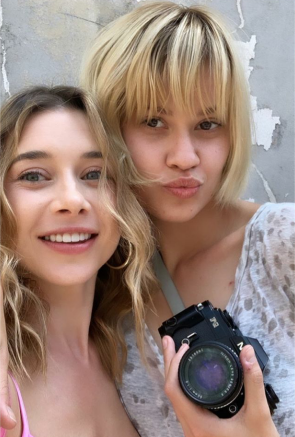 OlesyaRDaily's tweet photo. Personal photos #7: https://t.co/hKhiYa7Ygl
#olesyarulin #olesya #rulin #olesyarulindaily #personalphotos #miscellaneous https://t.co/Dhn2Auu6Ub