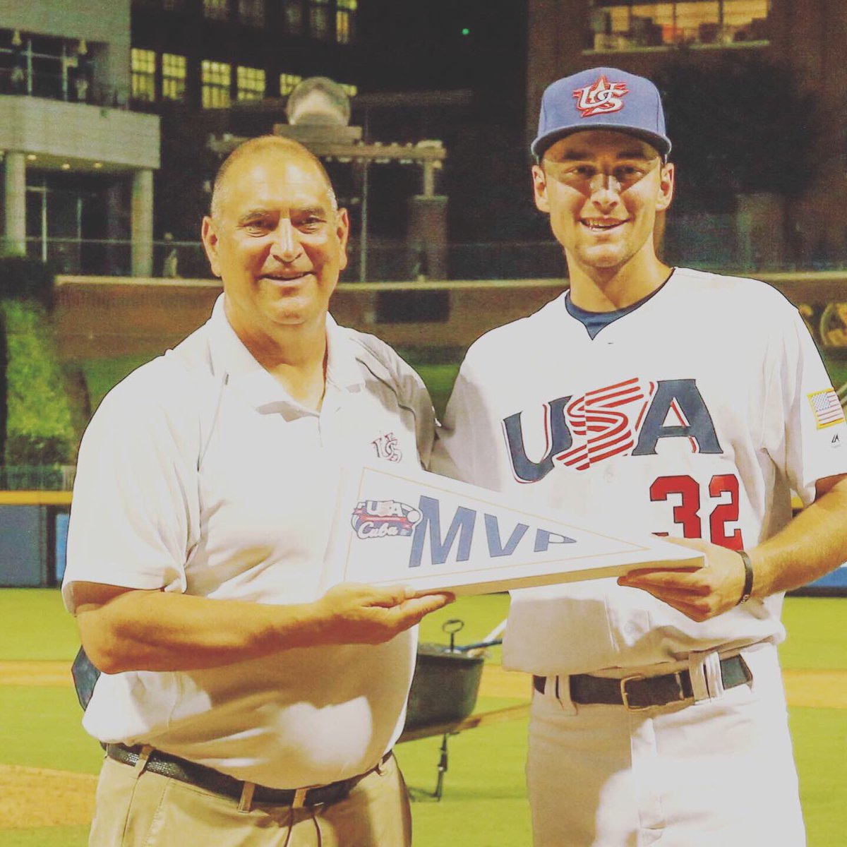 BearkatsBSB's tweet image. It was a heckuva series for Colton Cowser for Team USA 🇺🇸 vs Cuba 🇨🇺 

The SLC Hitter of the Year hit a team-best .438 with 6 runs scored in the 3 games, earning MVP. #EatEmUpKats #ForGlory