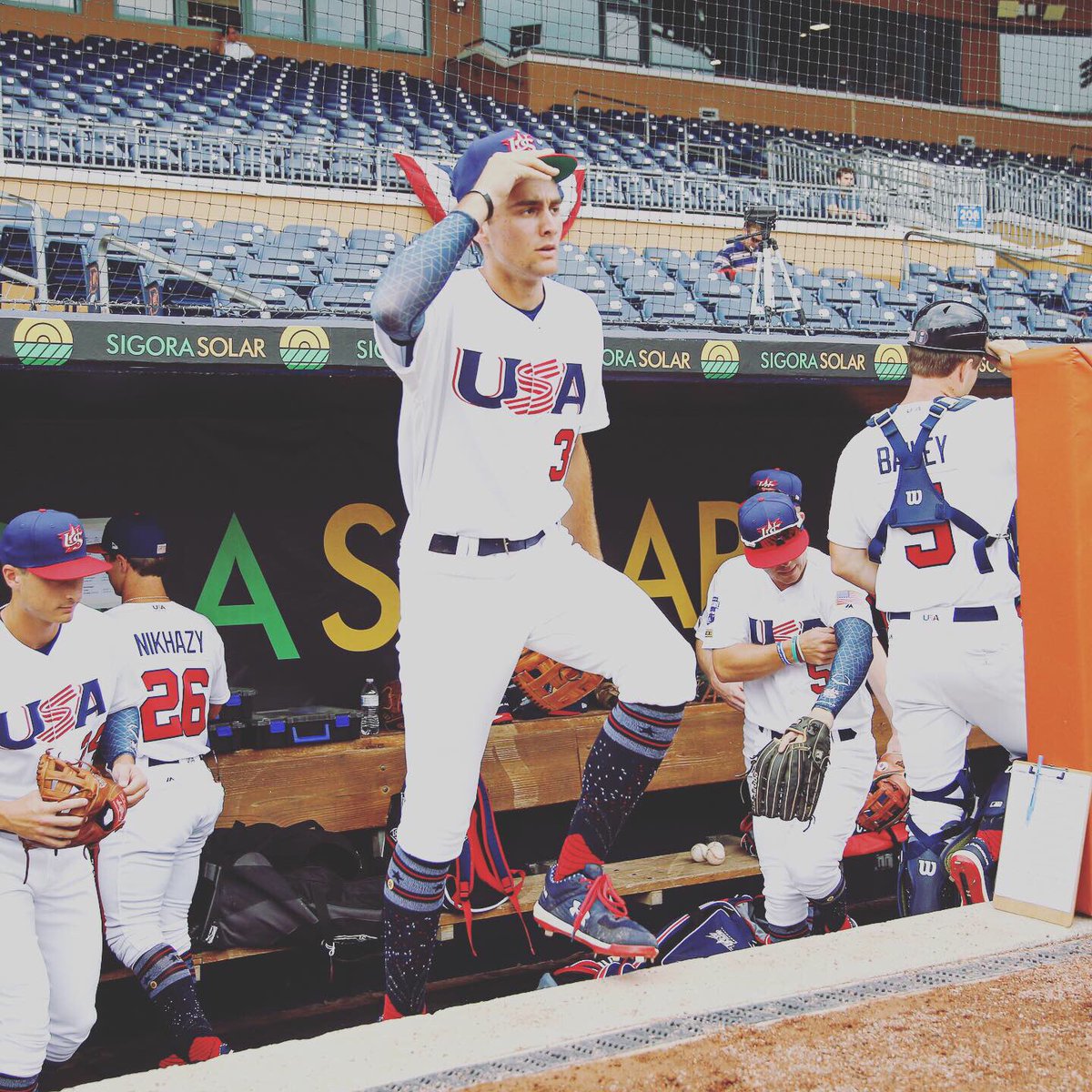 BearkatsBSB's tweet image. It was a heckuva series for Colton Cowser for Team USA 🇺🇸 vs Cuba 🇨🇺 

The SLC Hitter of the Year hit a team-best .438 with 6 runs scored in the 3 games, earning MVP. #EatEmUpKats #ForGlory