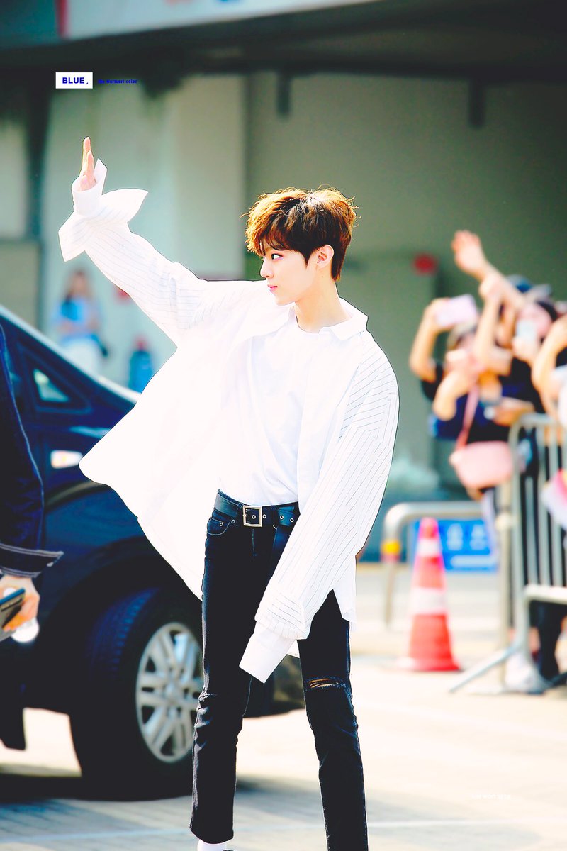 afkhimalkr's tweet image. Siapa peduli evil editing kamu harus debut bby💕 #KIMWOOSEOK #LETSDEBUT