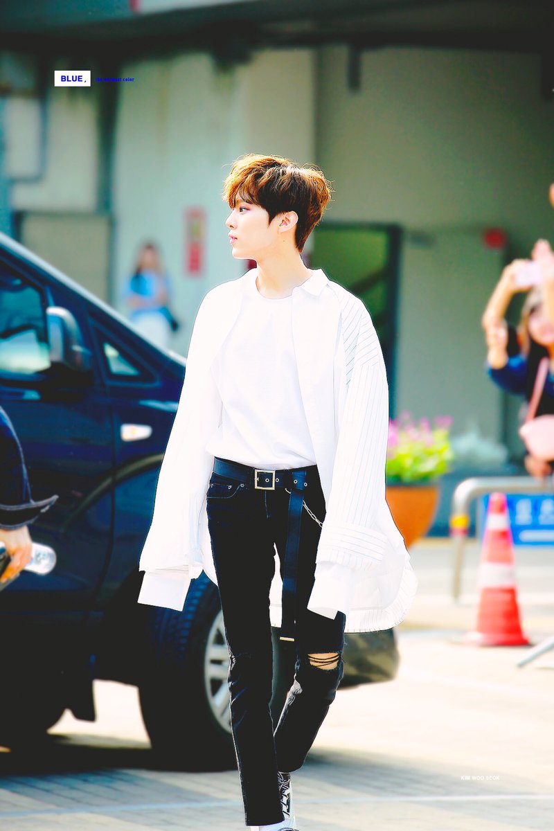 afkhimalkr's tweet image. Siapa peduli evil editing kamu harus debut bby💕 #KIMWOOSEOK #LETSDEBUT