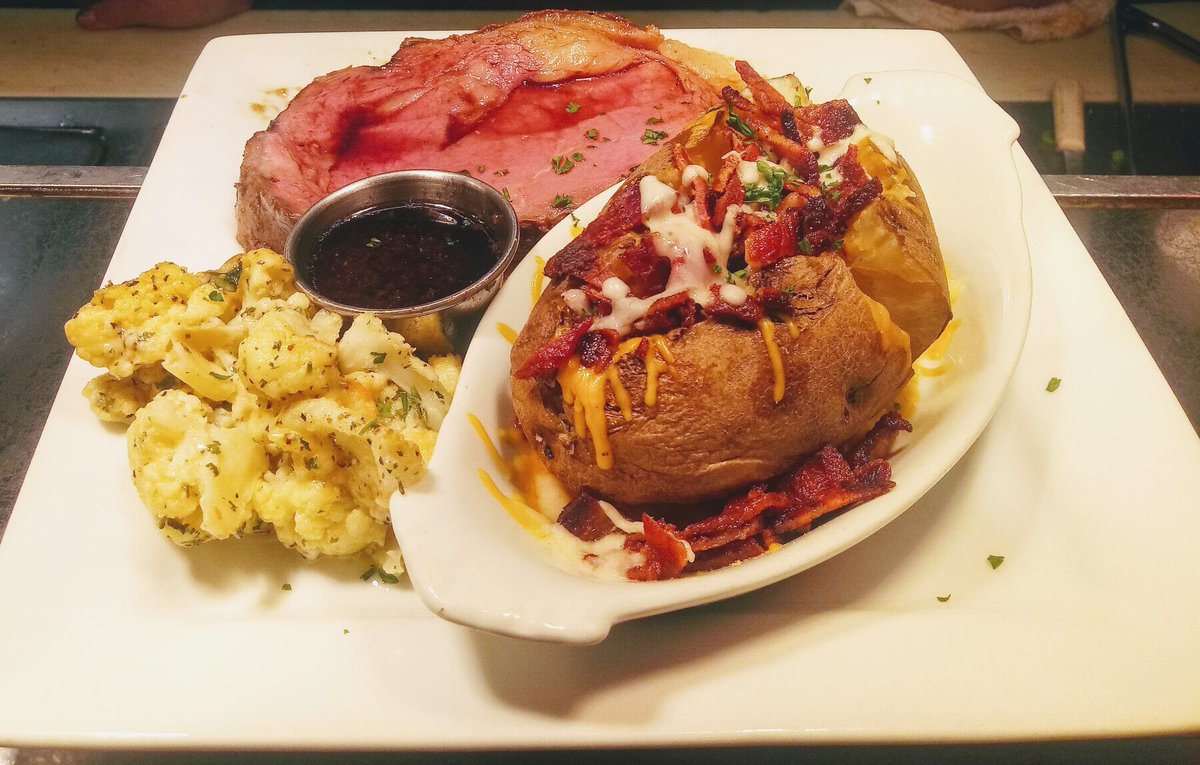 BarnstormRestau's tweet photo. What an amazing weekend Fourth of July barbecues fireworks airfare and special dinners at the Barnstorm Inside the airport terminal in big Bear city,  free margarita on Sunday night
909-585-9339
Yes we’re open Sunday night https://t.co/GbBnMXEEac