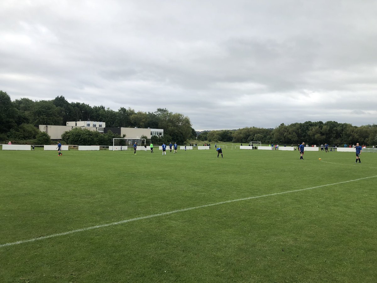 Bully_HVFC's tweet image. Raised another £300+ as we creep towards the £15k mark in memory of Ed.

We even managed to win a game too!

Thanks to the lads from Man V Fat, to everyone who supported the day ⚽️

Huge thanks to @nbsfc2018 for hosting it 👏🏻⚽️💪🏻

@legsidelizzy 

#RIPEd #NunsMoor