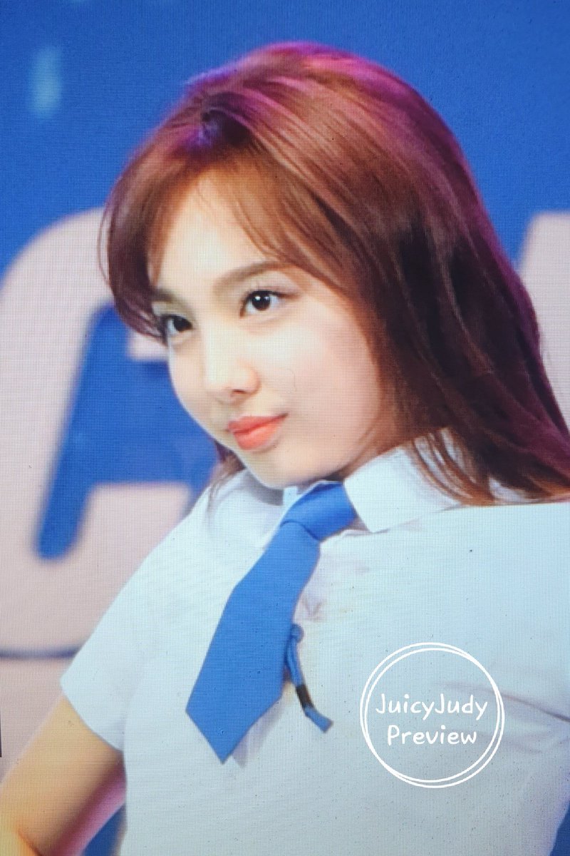 190707 프리뷰.2
EU: 매혹당해서
.
#트와이스 #TWICE 
#나연 #NAYEON #ナヨン