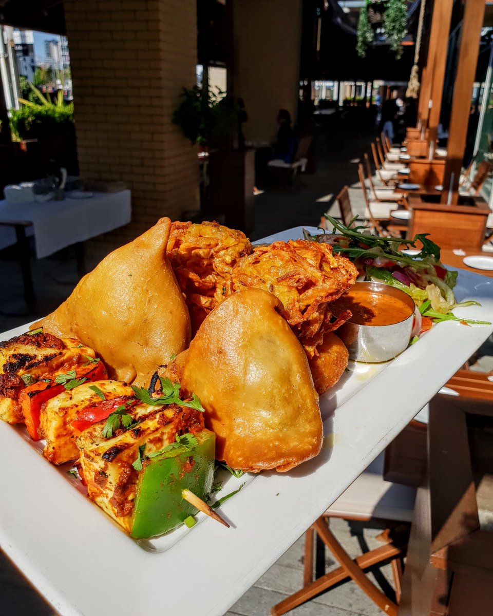Veggie Streetfood Platter to end the week 😍

#sceneMCR