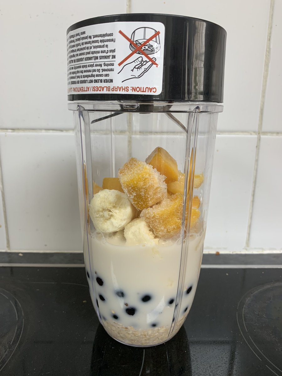 BonfieldAlex's tweet photo. Fresh black currants from the garden - wiz up a black currant & mango smoothie for breakfast! #zing #wakeupsunday https://t.co/iACI258iWS