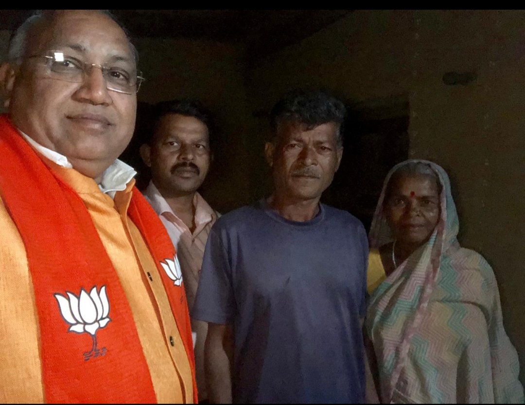 HimatbhaiNarola's tweet photo. યુરોપ એથલેટિક્સ ચેમ્પિયનશિપ માં ગોલ્ડ મેડલ જીતવા બદલ #ગુજરાત ગૌરવ એવા #સરિતા_ગાયકવાડ ને ખૂબ ખૂબ અભિનંદન.💐💐💐
#SaritaGayakvad #DangExpress
@narendramodi @PMOIndia
@CMOGuj
@BJP4Gujarat 
@ABVPVoice
@ABVPGujarat https://t.co/eWAsJGNEnd