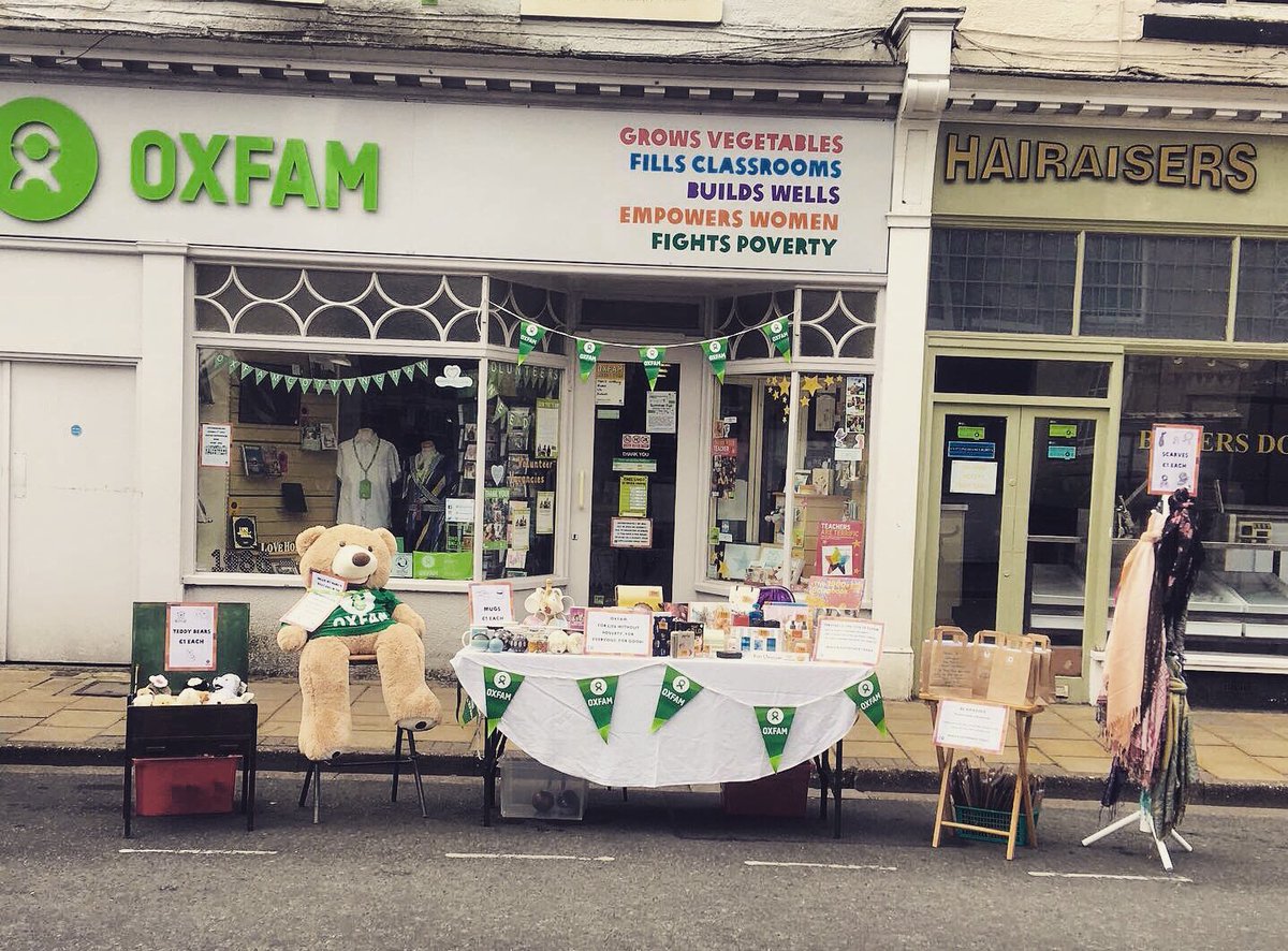 GbOxfam's tweet photo. Five minutes to go! #oxfam #visiteastyorkshire #cottinghamday https://t.co/mrdn6OTqSY