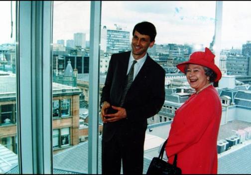 The_Lighthouse's tweet photo. Today marks the 20th Anniversary of The Lighthouse!
On this day in 1999, Her Majesty the Queen opened the building. Pictured here standing in our Viewing Platform!
Read more about the history of the building in our blog: https://t.co/GIYMg4D12P #Lighthouse2 https://t.co/WxyDju18Gg