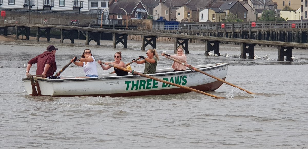 gravesendregat's tweet photo. A big thank you to all our sponsors. TJ's, The 3 Daws, The Jolly Drayman, KCC Cllr Dr Lauren Sullivan and Ebbsfleet Printers. Your generosity an the help of Gravesham borough council made the 2019 Regatta the success it was https://t.co/e3pRudOj3W