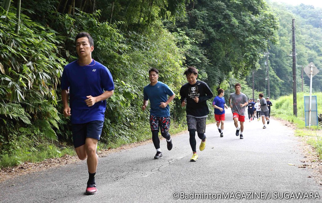 WorldofKamura's tweet photo. •2nd place•
Slopes of Nijoyama (part of Noto Peninsula National Park) in the afternoon. They have training for half an hour..
🏃🏻‍♂️🏃🏻‍♀️ The mission of this training : climbing the lane about 3 kilometers to the top and then have to walk down to the slope🏔
.
📷 : BadZINE/J.SUGAWARA https://t.co/1ZNoycs3dg