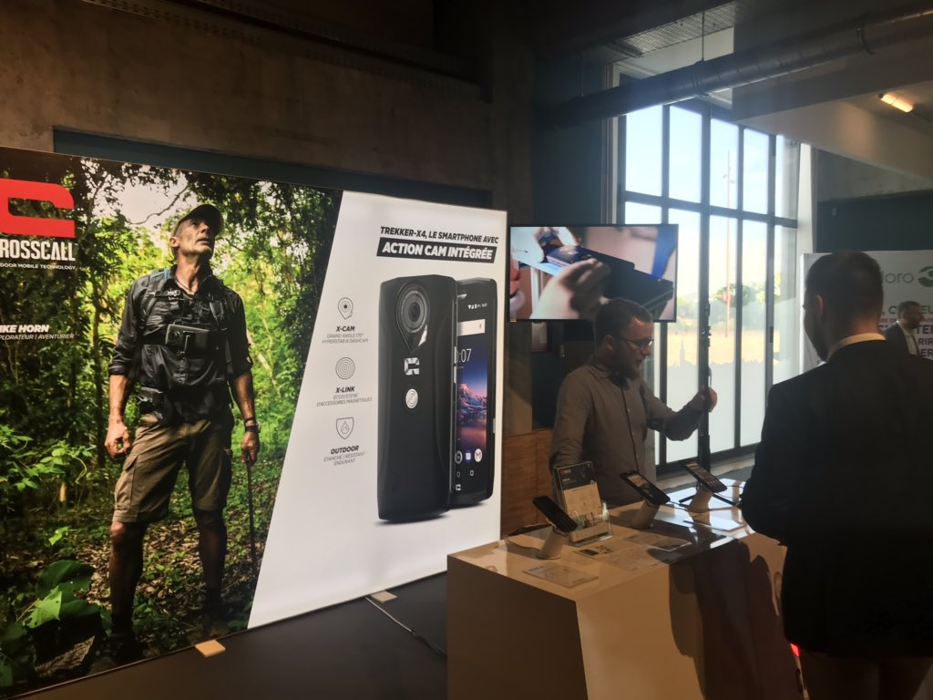 ccoupechoux's tweet photo. Un afterwork @CICMobile au cœur de #Nantes en présence des plus grands constructeurs #CICOuest #nantes @cic  @SamsungFR @crosscallmobile @SonyFrance @HuaweiFr @EIT_Corporate https://t.co/ZLslMhDd6z