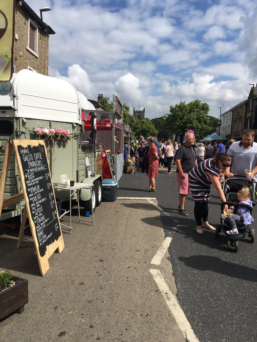 Getting busy now! Come and get your mini Dutch pancakes and see the animals #skiptonsheepday