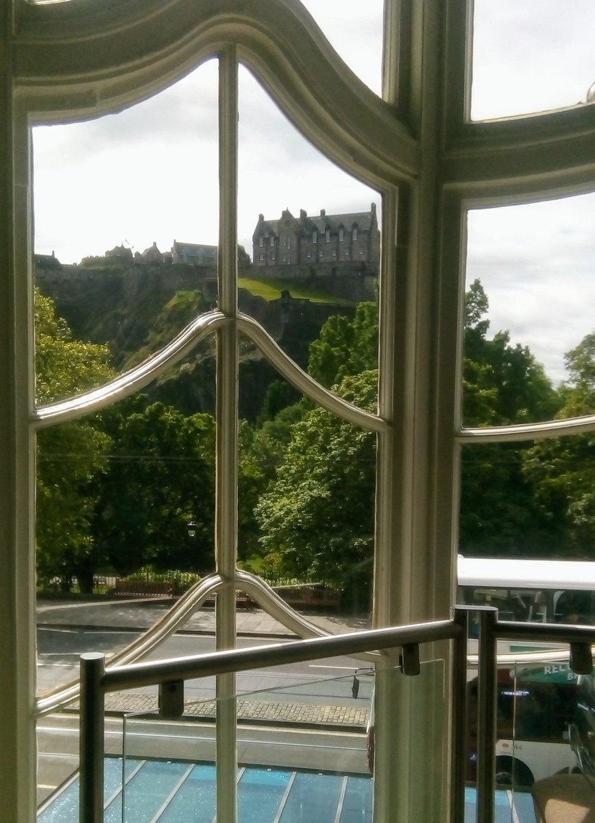 ProfPMiddleton's tweet photo. Not a bad pre-church Starbucks view. I say "pre-church" as that was my original intention, but I'm nowhere near finished my latte!
#FreshlyBrewedExpressions #CoffeeChurch https://t.co/TqdvGRqA1C