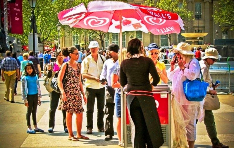 synadd's tweet photo. How weather affects customers on 3 levels:

➡️Purchase method
➡️Mood
➡️Product choice

https://t.co/droeYJkfuO

#retail #retailers #grocery #data #forecasting #retailtech #customerbehaviour #customerjourney https://t.co/dVz3MRVkRN