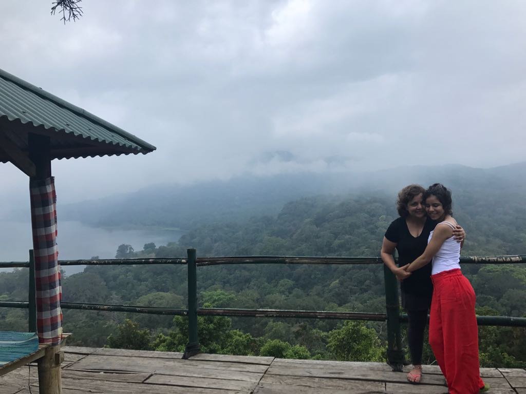 ninalekhi's tweet photo. Experiencing complete bliss coming back home and finding the perfect spot to finish all pending work before the start of the week - my own piece of #Katarkhadak in Mumbai! #beinginnature #workoutinnature #daytodayactivity https://t.co/E0998eGpb0