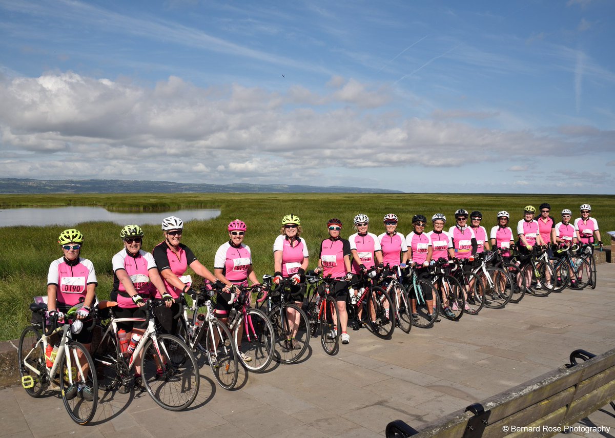 BRPimages's tweet photo. The Breeze Lancs on Tour team shot at Parkgate during Liverpool to  Chester Bike Ride 2019 #LCLBikeRide @breezelancs @NestonNews #Parkgate  #Wirral https://t.co/62VN48Kdl8