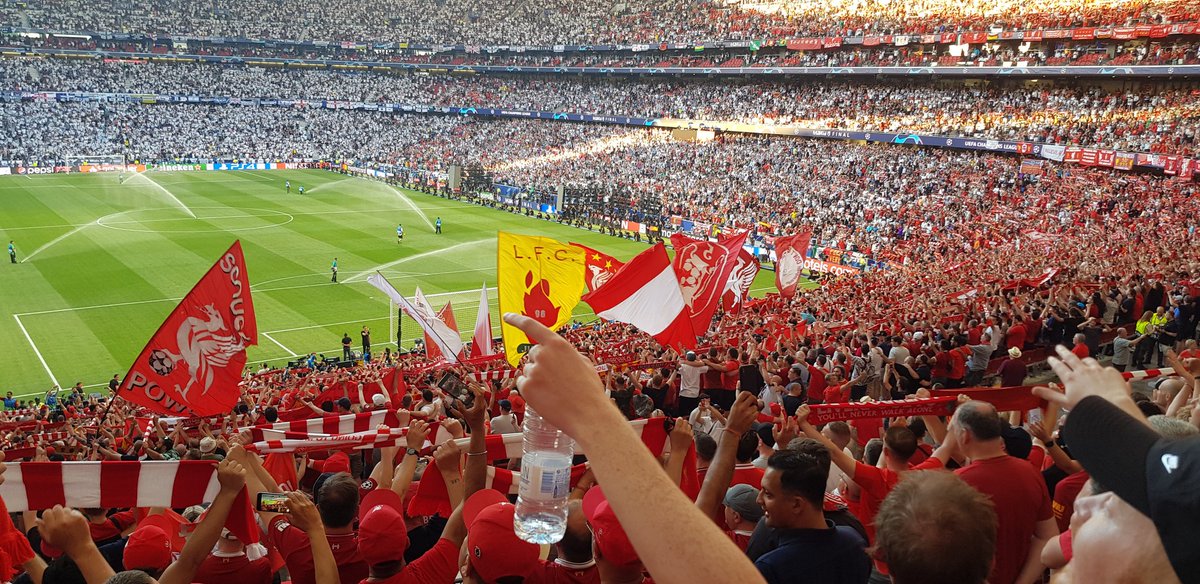 ynwa71's tweet photo. This day 4 weeks we start again Can't fucking wait ! #lfc2019 https://t.co/QPWenbxQTI