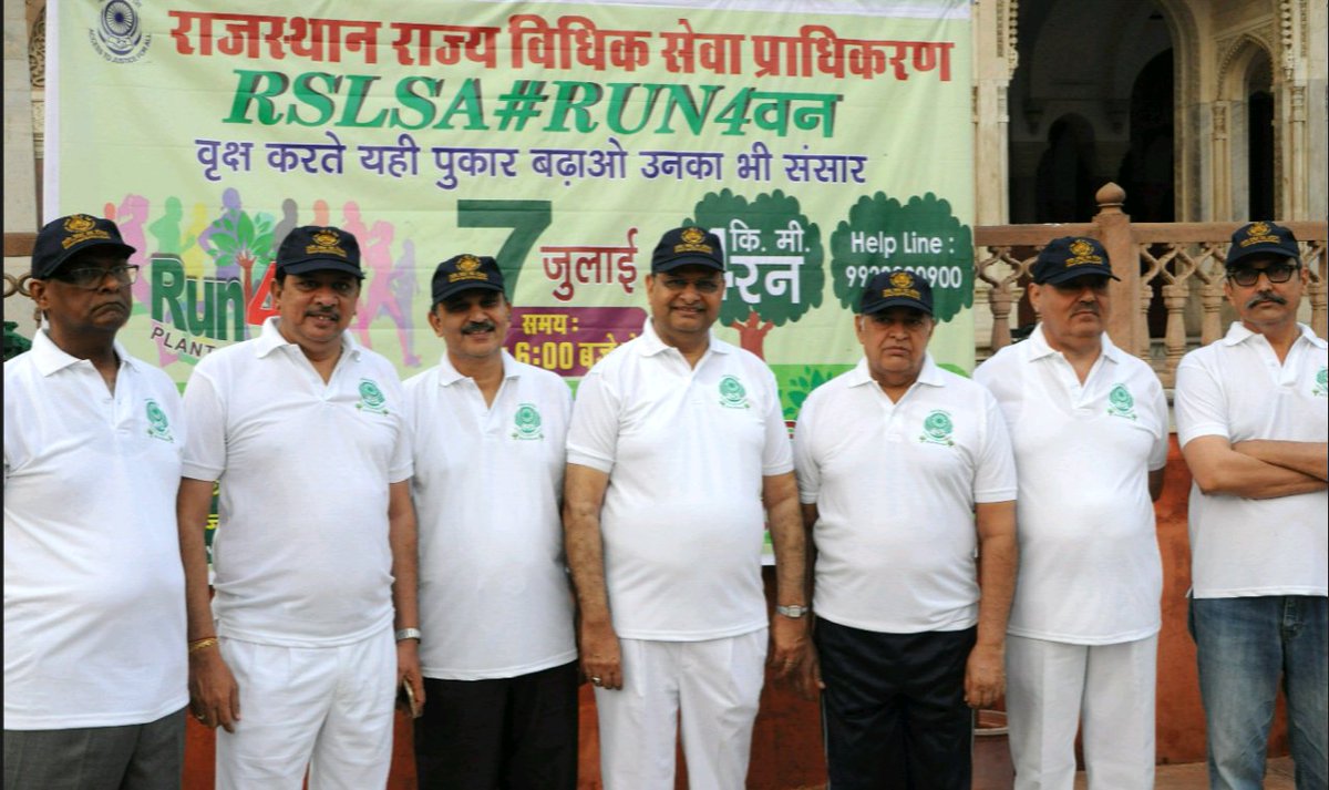 DIPRRajasthan's tweet photo. 'रन फॉर वन' का हुआ आयोजन
पौधे लगाने, पौधों को गोद लेने एवं पर्यावरण सुरक्षा का दिया संदेश #Rajasthan #RunForVan
https://t.co/MzGQZ5z5dQ https://t.co/c6Dmp5dY9M