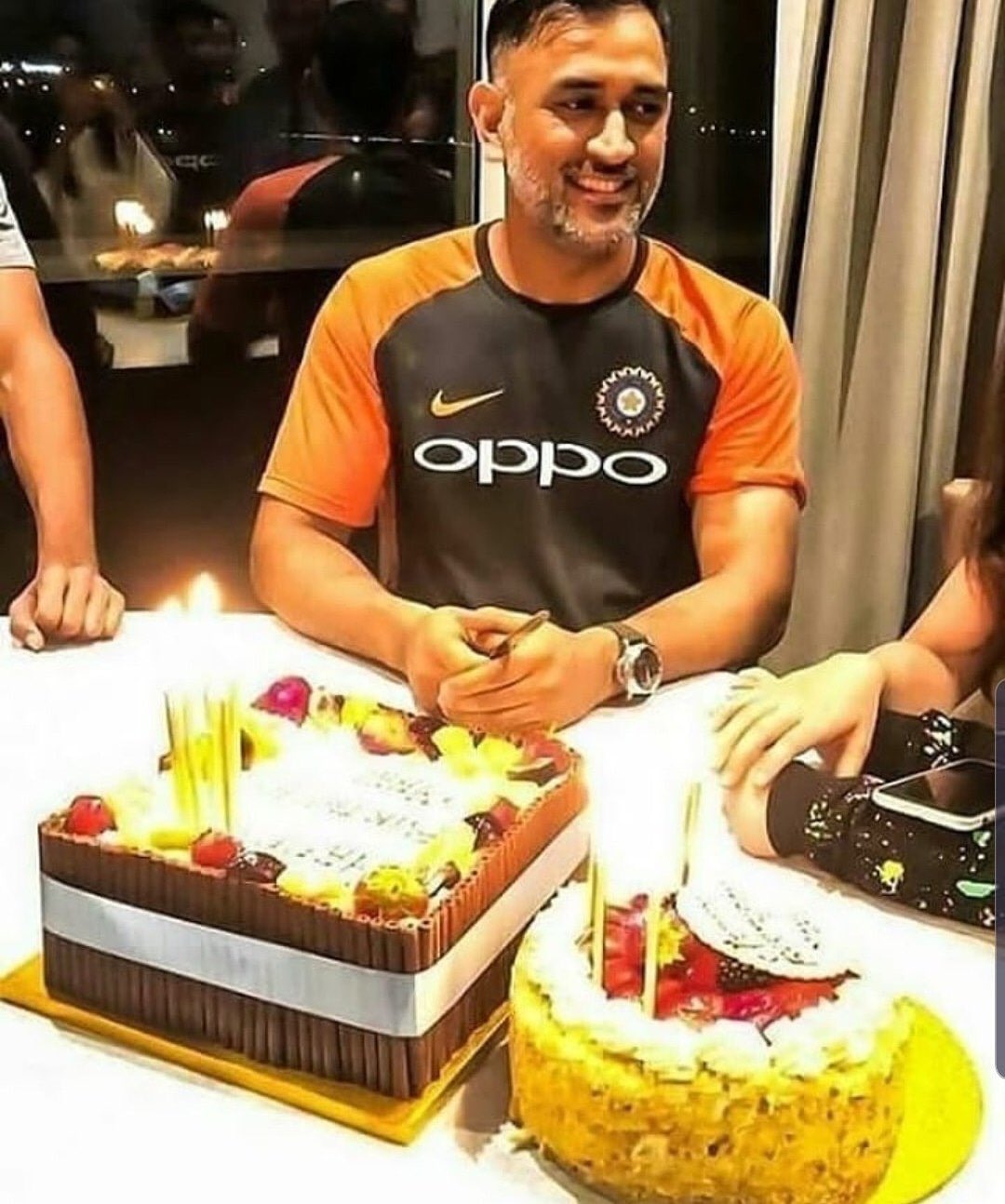Happy  birthday  MAHENDRA SINGH DHONI Love you 7000 and more 