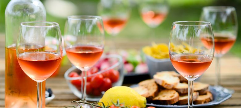 Focus on Chile this month! Have you ever tried Chilean wines? We have some fine rosé wines in stock, at Innes &amp; Mason, we can't resist this colour 🍷

ow.ly/FJ3n50uNc6H
#InnesAndMason #Chile #Wine #WineLover #RoseWine #WineCountry #Sunday #Weekend #WeekendVibes #BuyOnline