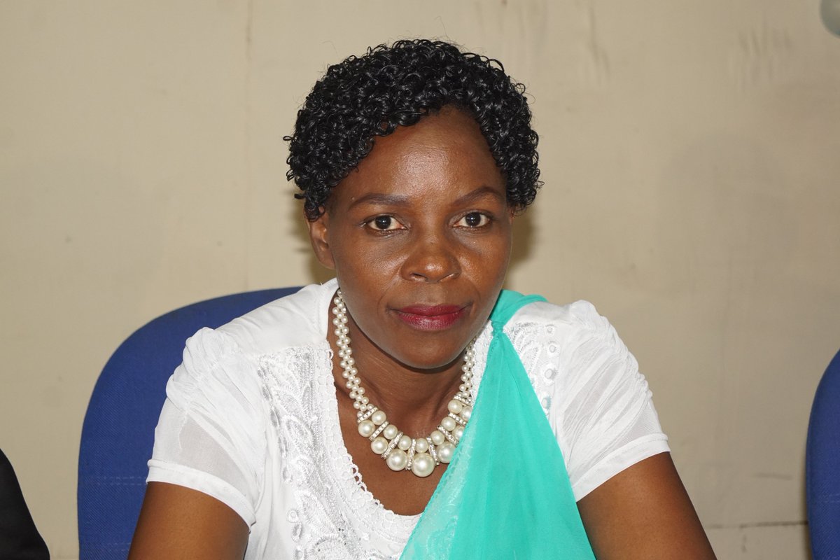 #Burundi Le Partie #APDR sous la direction <a href="/banzawitonde/">Banzawitonde Gabriel</a> vient de présenter leur Candidat aux élections de 2020, il s'agit de Mme Fifélité Nirabigira. ledit parti affirme qu'il se prépare à participer les élections, s'il gagne ou pas, il suivra la loi, pas des manifestations.