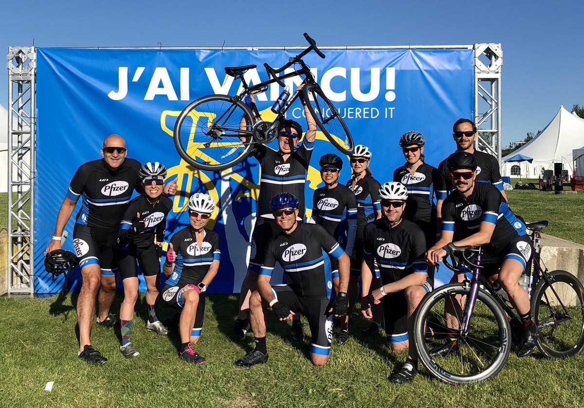 PfizerCA's tweet photo. L’équipe de Pfizer est prête pour la 2e journée du @CycloDefi, où elle franchira la ligne d’arrivée à Québec. Même s’il y a des défis le long du trajet, ils ne se comparent pas aux défis que vivent les patients atteints de cancer et leur famille sur une base régulière. #CycloDefi https://t.co/WPG0s3FRJR