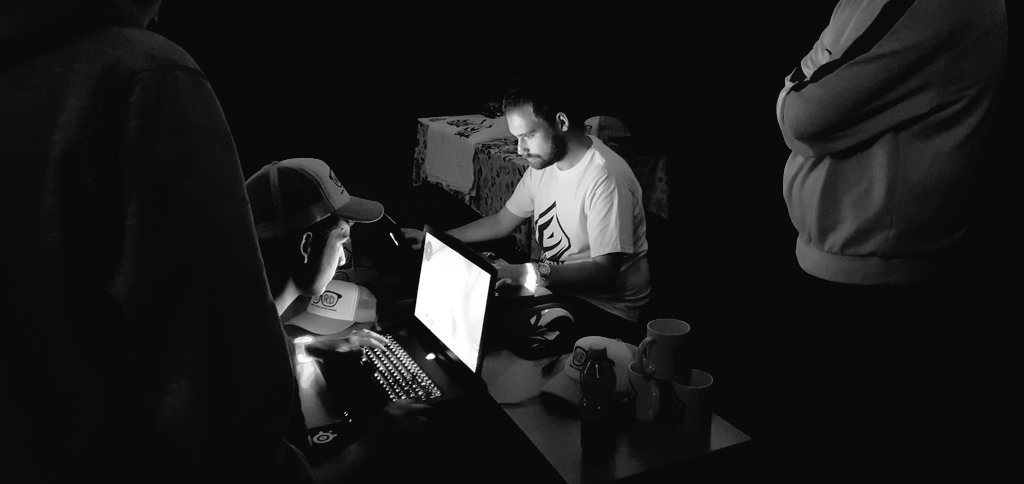 Entropy (@entropygaming) on Twitter photo Beim warten auf das Finale der #ESLOneCologne habt ihr auch die Möglichkeit auf ein Beat-a-Pro gegen unsere #CSGO-Spieler <a href="/csgo_Nico/">Nico Weeverink</a> & <a href="/R0BINH00Dcsgo/">R0BINH00D</a>! <a href="/CLE_Germany/">Cinema Loves Esports</a> Beim warten auf das Finale der #ESLOneCologne habt ihr auch die Möglichkeit auf ein Beat-a-Pro gegen unsere #CSGO-Spieler <a href="/csgo_Nico/">Nico Weeverink</a> & <a href="/R0BINH00Dcsgo/">R0BINH00D</a>! <a href="/CLE_Germany/">Cinema Loves Esports</a>