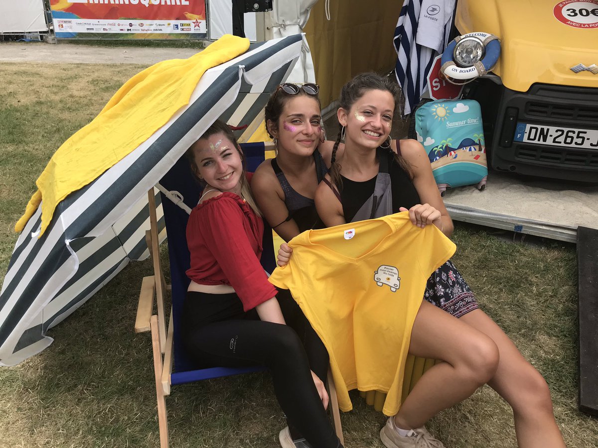 carolesolet's tweet photo. C'est reparti sur le stand #LaPoste #MainSquare2019 #passetoncodeaveclaposte https://t.co/LRqqzUDWCj