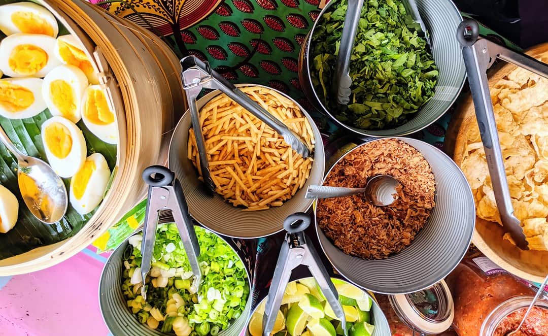 A touch of salt, a touch of sweet; a touch of bitter and a touch of heat. Soto bowls and all the toppings at Victoria Park, today till 4pm 🍜🍳🔥🌿👌