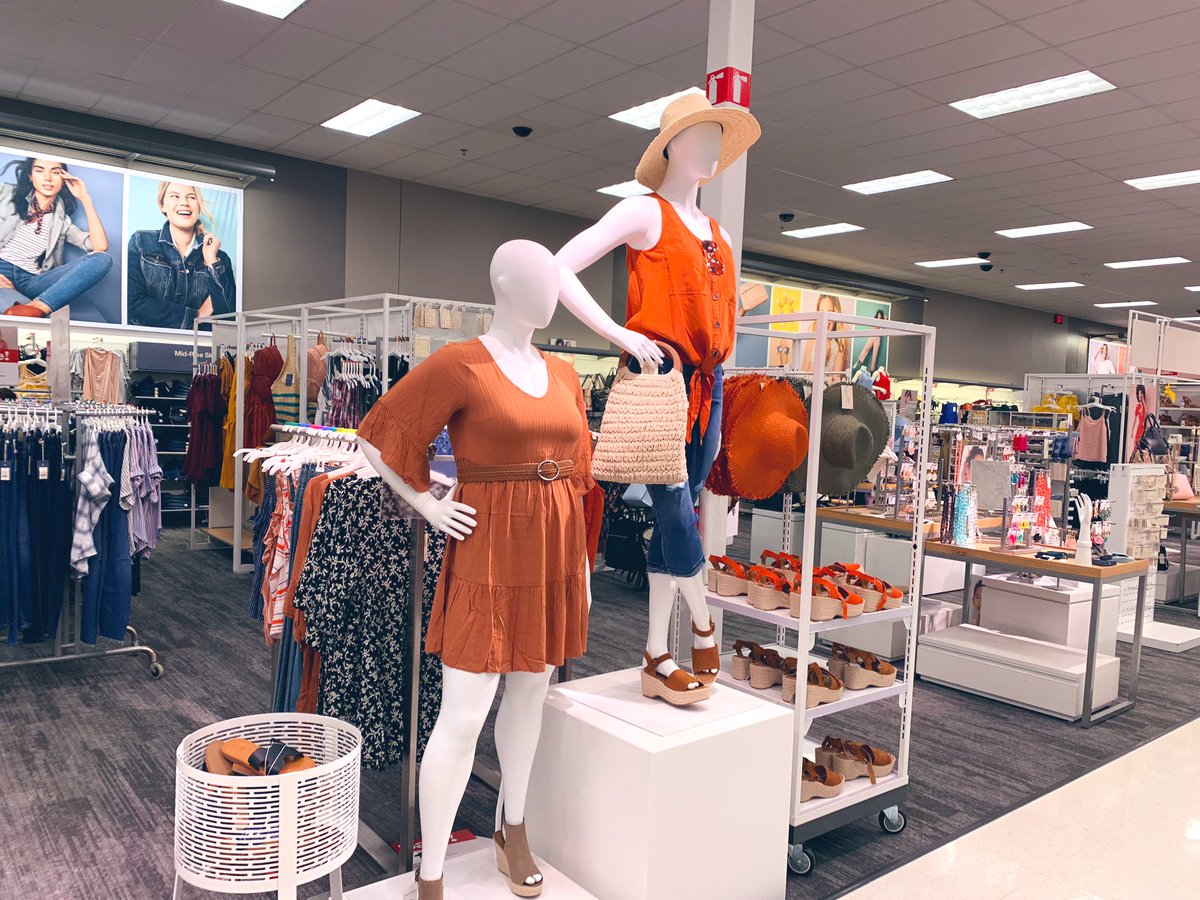 ChelseaEaves6's tweet photo. I must say I’m definitely feeling this color scheme... VMG work and a good zone makes a BIG difference  #wildfable #universalthread #anewday #StrangersThings https://t.co/SjbBh5uPIj