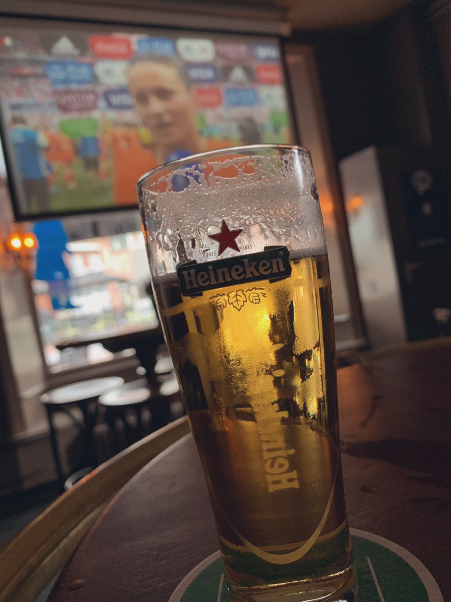 Toch nog ergens waar #Nederland goed in is <a href="/Heineken_NL/">Heineken NL</a> “Make the #Plompdagen great again” 🏆