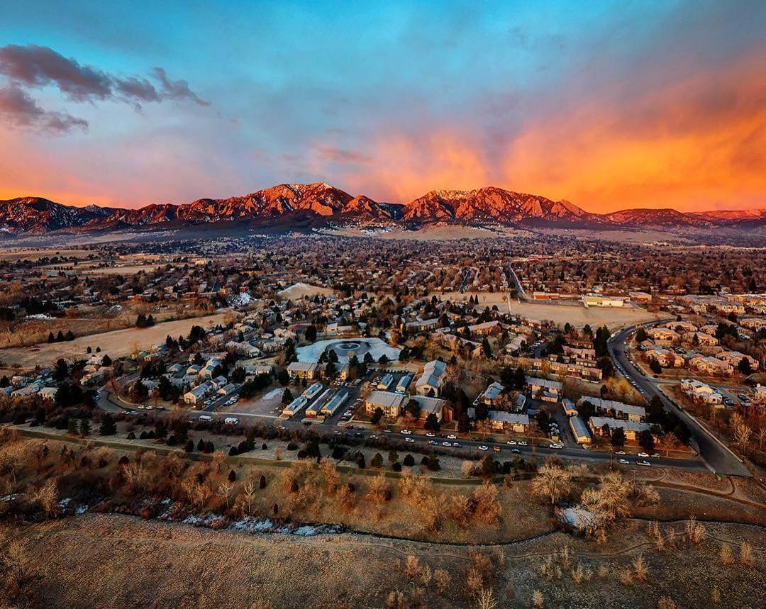 BurgessGroupCO's tweet image. It’s views like this that keep people from ever leaving Boulder, because this city really does have it all. #boulderbubble