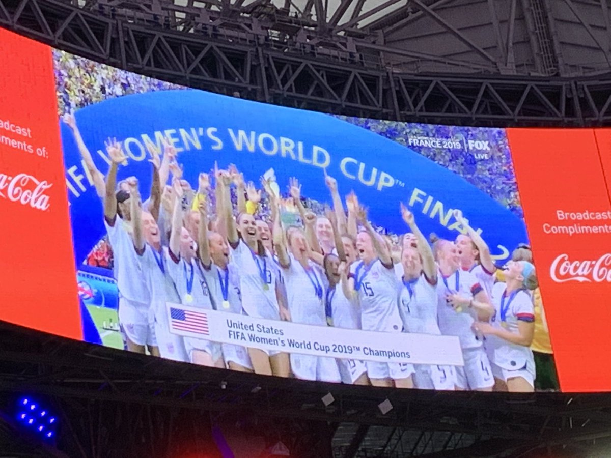 ESteinlight's tweet image. Way to go US Women’s National Team!