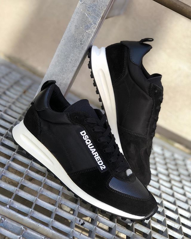 Poëzie Verzoekschrift interval DERODELOPER on Twitter: "#DSQUARED “HIKING” #SNEAKER €350 #MEN #FW19 • For  more @dsquared2 shop in-store or online at https://t.co/Bfv49lJR25  #derodeloper #credomen #follow #followus #picture #sneakers #milan #italy  #france #paris https://t.co ...