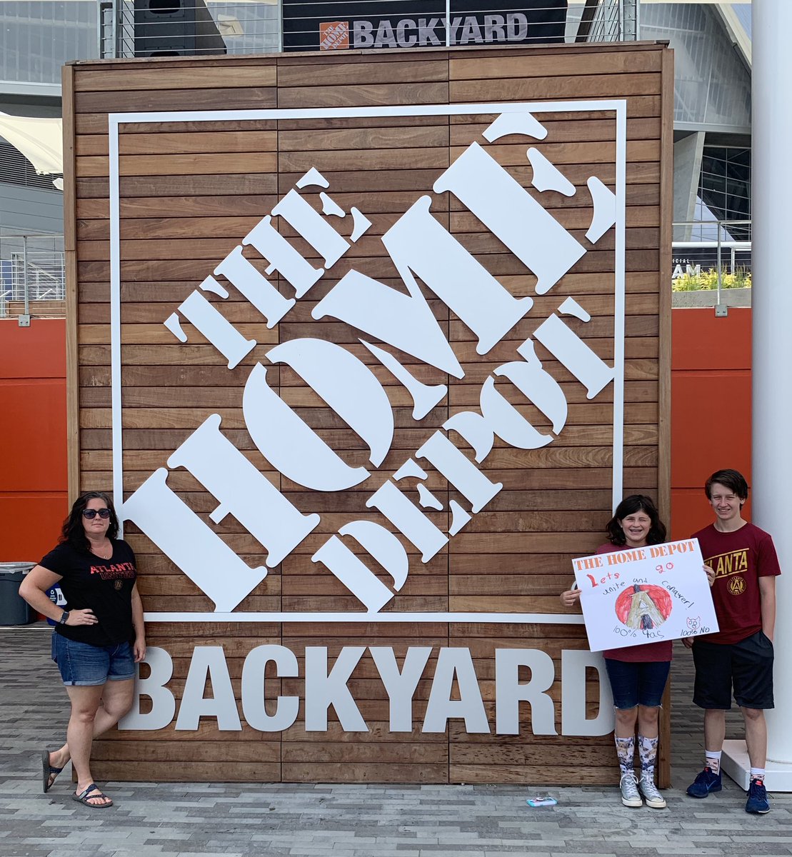ESteinlight's tweet image. Hanging out at The Home Depot Backyard getting ready for the Atlanta United game!  #UniteAndConquer #LetsDoThis