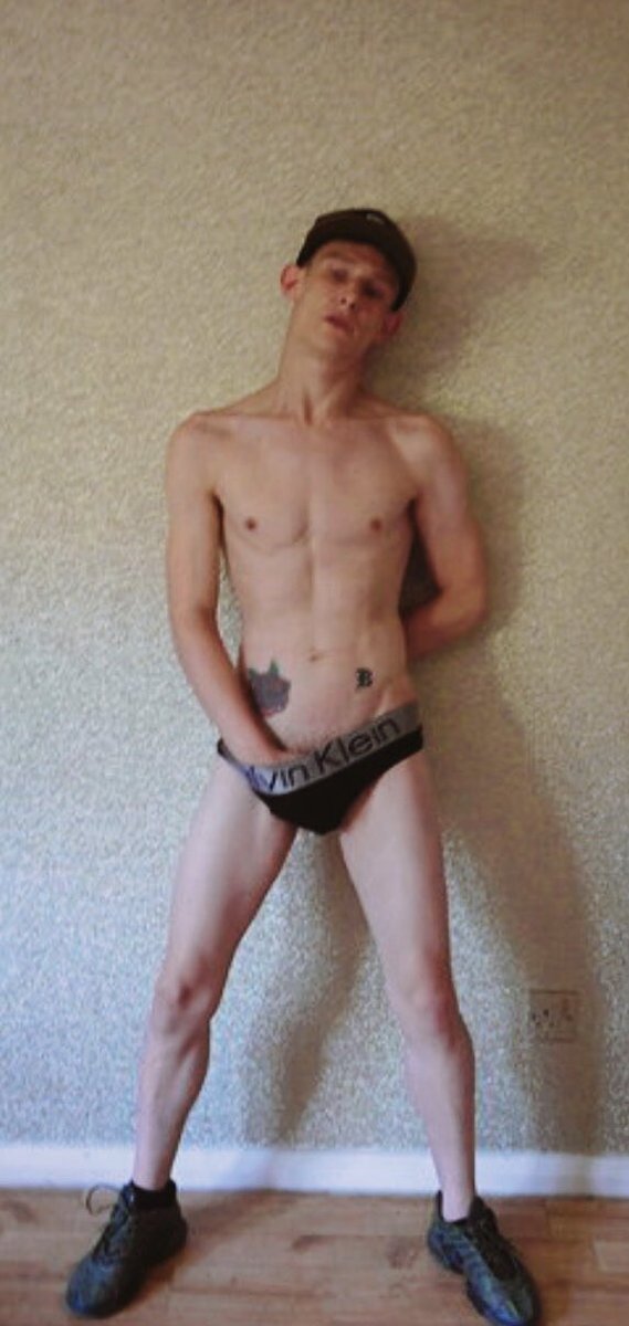alphachavcouple's tweet photo. RT if you wish your hands were down my CK’s! Available for Skype shows all day! DM me 🔞😜 #findom #gayfindom #cashalpha $end #cashmaster #cashcow #dominationcashrape #cashdrain #humanatm #cashfags #paypig #gaychav #scally #skypeshow #sellingnudes @CockyStr8boyz @RT4MaleFinDom https://t.co/GYlLjVXp27