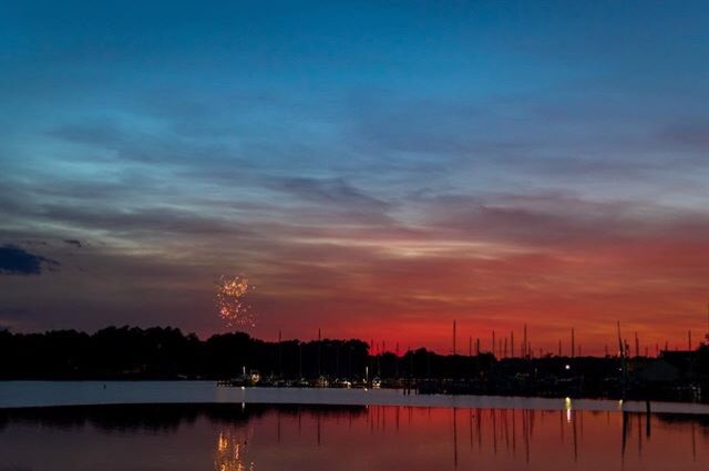 VisitCBVA's tweet image. Fireworks in the distance are the only thing that can make a #SundaySunsets even prettier. 📷 Chris Upperman @RoarLoudTravel @always5star @GalsWander @SuburbanMen
