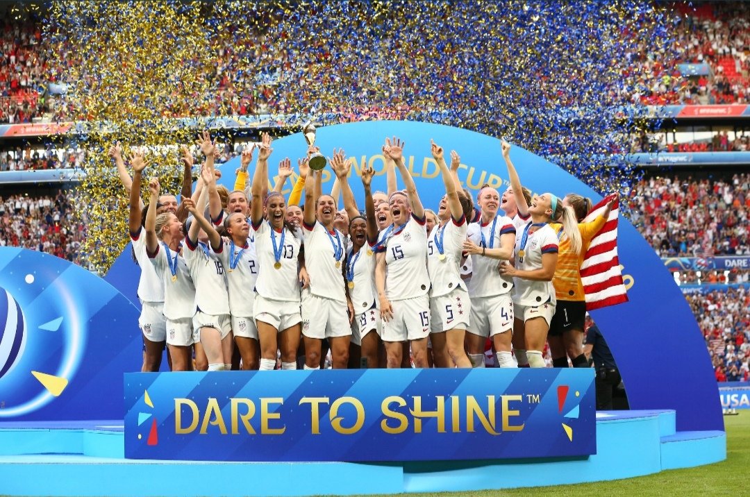 En battant les Pays-Bas 2-0, les USA décrochent leur 4e titre de championnes du monde ! 🏆🏆🏆🏆 #USANED

👉 sportives.net/2019/07/07/les…