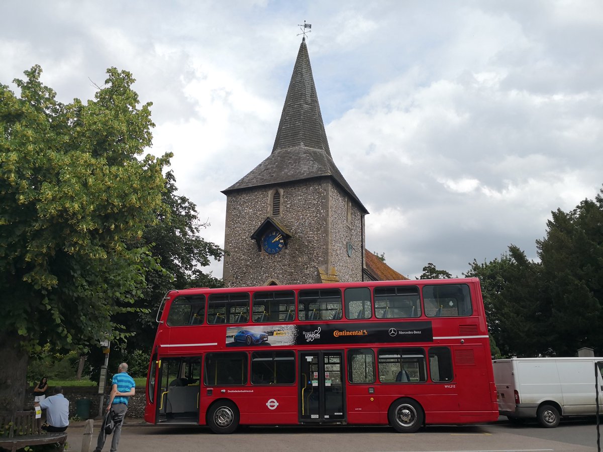 We had a great time dancing with <a href="/MadJacksMorris/">Mad Jack's Morris</a>, @DacreMorris, <a href="/RagMorris/">Rag Morris</a> and St Albans Morris yesterday.

Here's our Morris Tour Bus a few moments before we got stuck down a country lane...