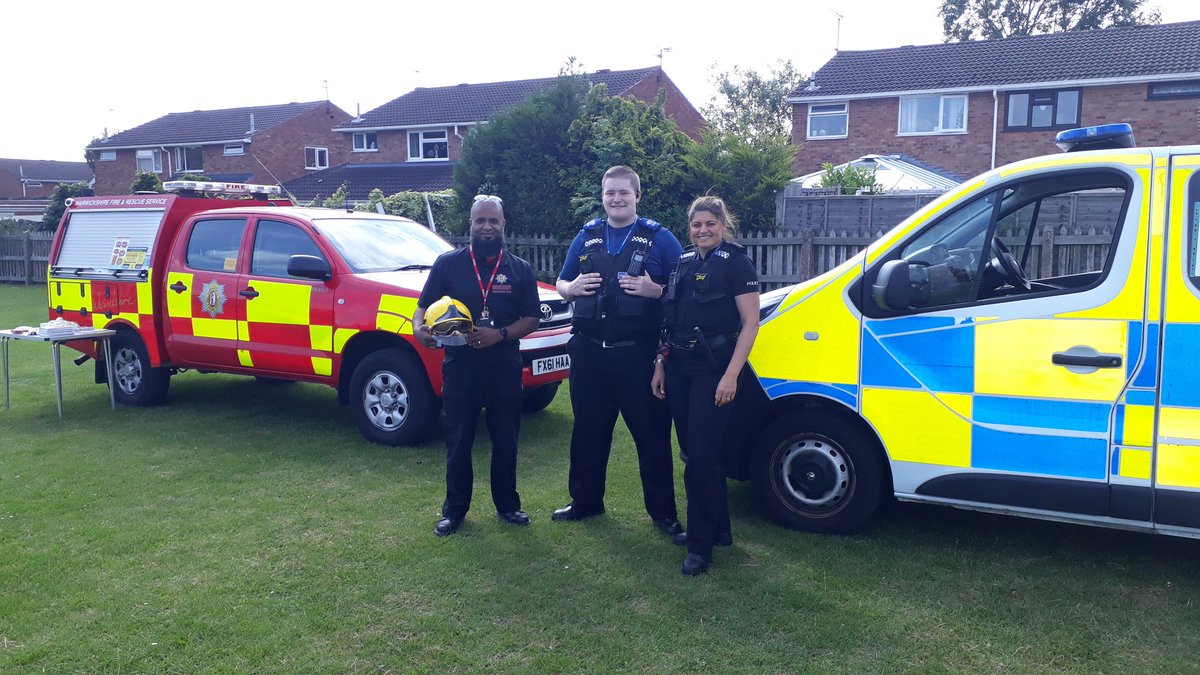 00SaeedSheikh00's tweet photo. Today @WarksFireRescue & @LeamingtonCops had a great morning at St Joseph's Primary School #SummerFete. #PreventionTeam #WhitnashSNT https://t.co/s3MfEtLoRi