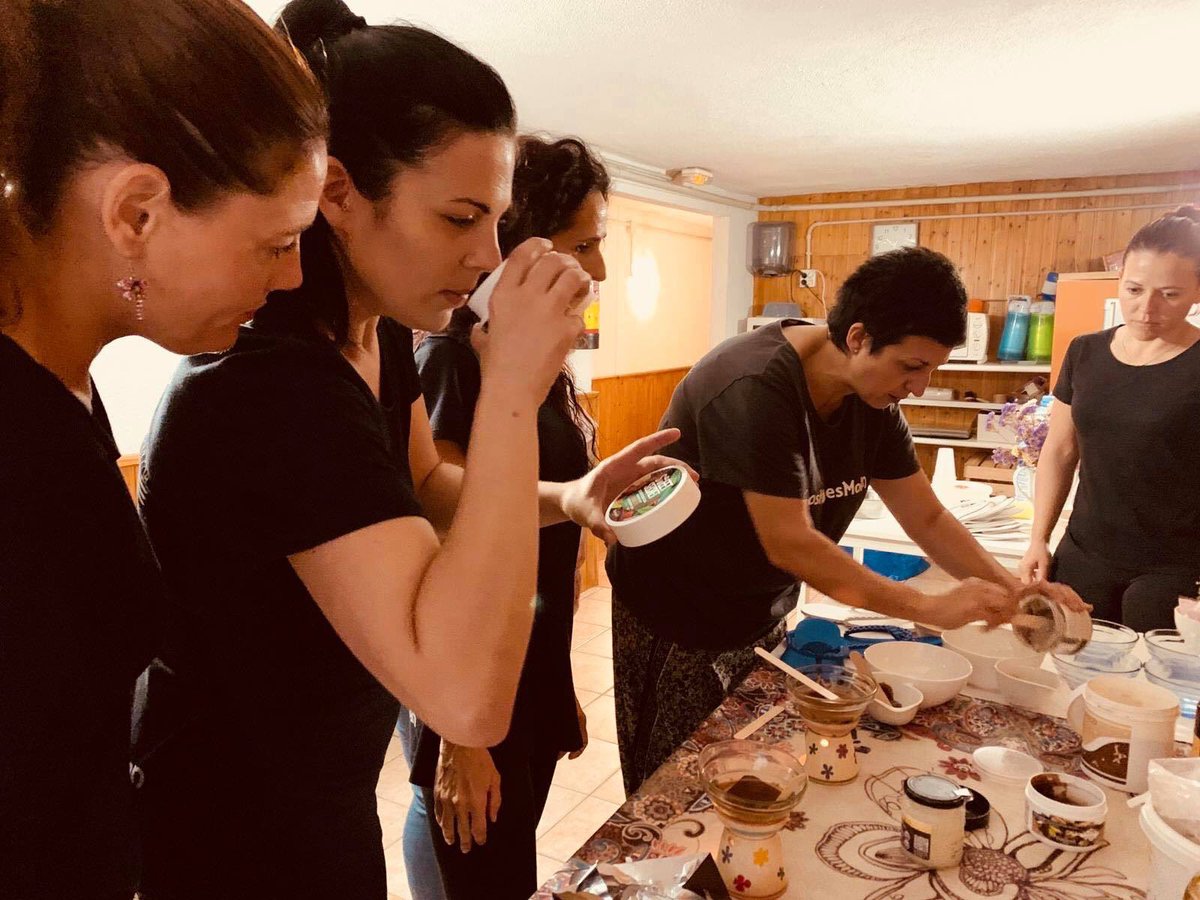Dedícate a lo que te gusta😍
Apúntate a nuestro curso de TÉCNICO DE SPA&amp; QUIROMASAJE&amp;RITUALES en nuestras #Escuelas de #Malaga y #Marbella
Empezamos en Septiembre 2019 
Toda la info pinchando el enlace ⬇️
▶️ bit.ly/CursoTecnicoSp…
info y reservas ☎️600652807-654764628